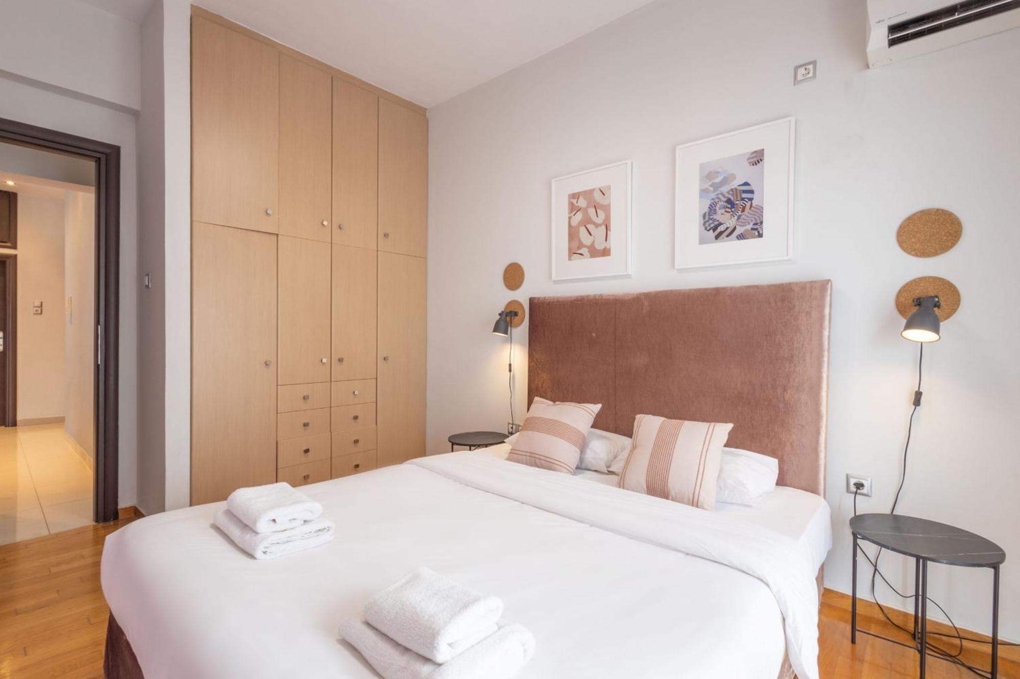 A Luxury & Comfortable Apt In Афіни Екстер'єр фото